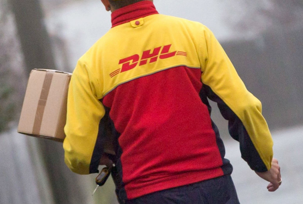 Службу доставки DHL шантажирует подрывник, требует выкуп в биткоинах